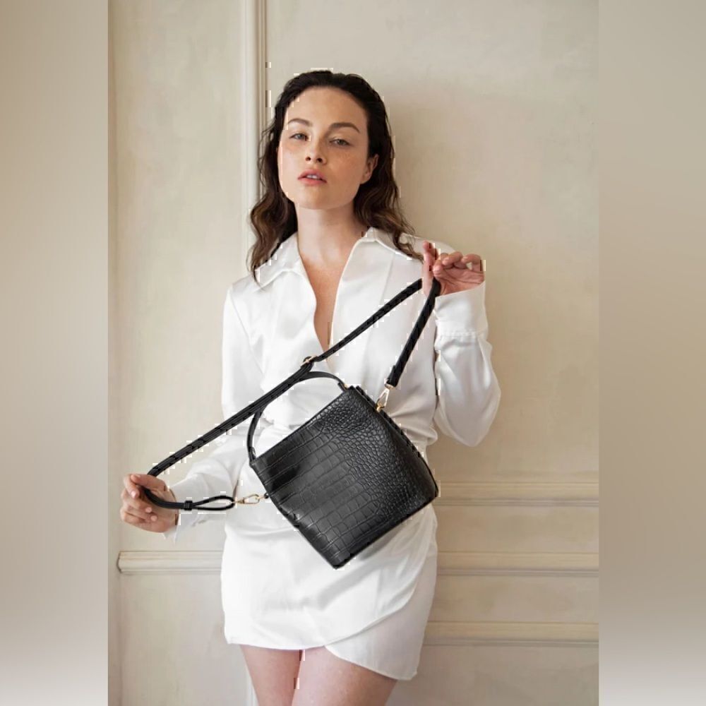 NWT AOTA Elena Bucket/Crossbody Bag